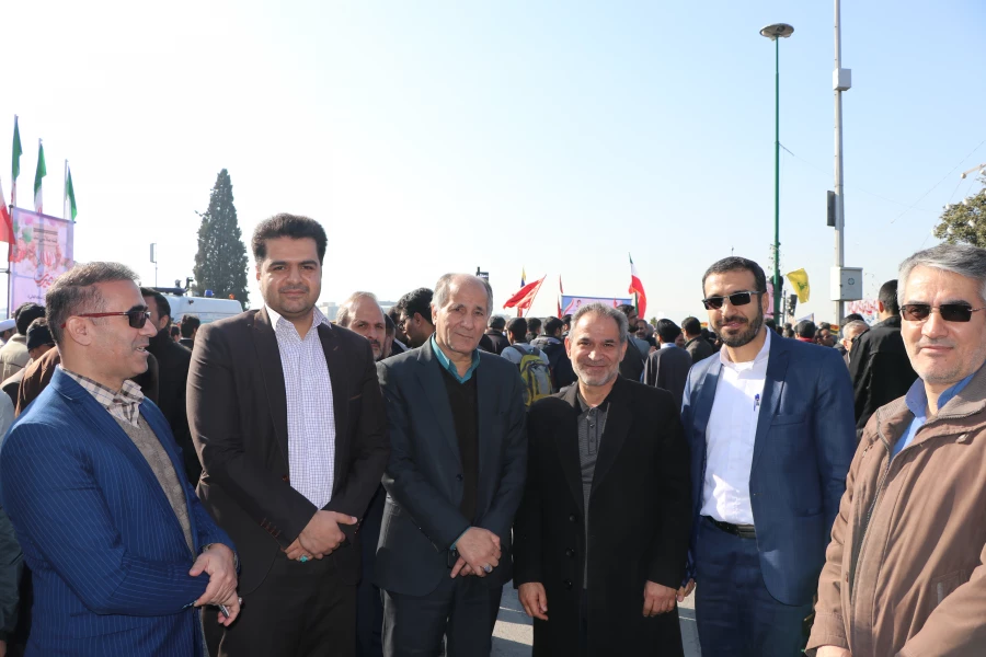 حضور مسئولین و دانشجویان دانشگاه فرهنگیان استان اصفهان درمراسم گرامیداشت یوم الله 9 دی