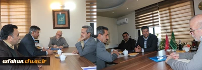 در نشست رئیس دانشگاه فرهنگیان استان اصفهان با نماینده عضو کمیسیون تلفیق بودجه مجلس:

نگاه ویژه به دانشگاه فرهنگیان آینده نگری راهبردی است