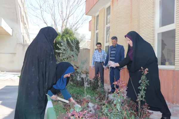 برگزاری مراسم روز درختکاری در دانشگاه فرهنگیان استان اصفهان 