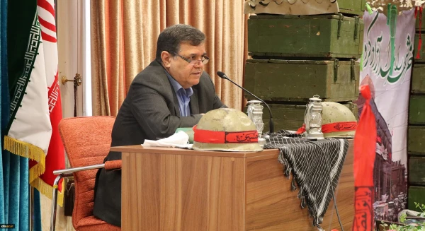 مکتب و اندیشه سیاسی حضرت امام خمینی (ره) سرمایه ای ارزشمند برای جامعه بشری است 2