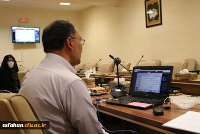 در دانشگاه فرهنگیان استان اصفهان و با همکاری معاونت بهداشت و درمان برگزار شد:

جلسه آموزش مجازی نیروهای خدماتی پردیس ها و مراکز در خصوص مقابله با کرونا