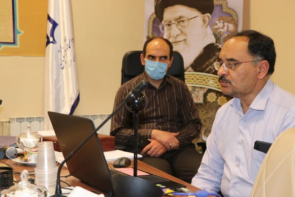 جلسه آموزش مجازی نیروهای خدماتی پردیس ها و مراکز در خصوص مقابله با کرونا 3