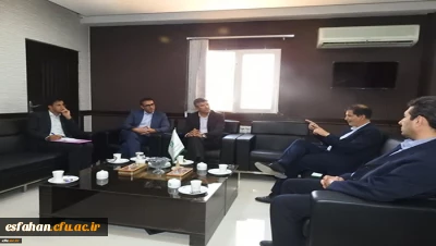 به مناسبت گرامیداشت هفته محیط زیست انجام شد:

نشست مسئولین دانشگاه فرهنگیان استان اصفهان با مسئولین اداره کل محیط زیست استان