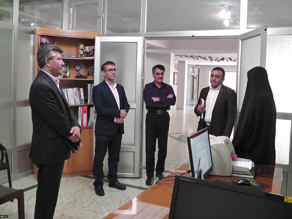 بازدید مدیریت استانی و مسئول نهاد نمایندگی مقام معظم رهبری از پردیس حضرت فاطمه زهرا(س)  اصفهان 9