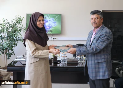 در دانشگاه فرهنگیان استان اصفهان انجام شد:

تجلیل از اساتید  و مدرسین تولید محتوای آموزشی مهارت آموزان ماده 28 دانشگاه فرهنگیان