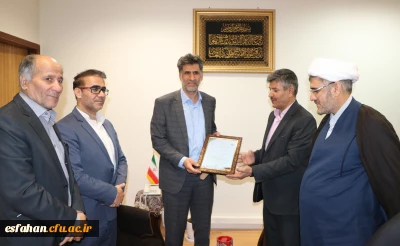 تقدیر رئیس دانشگاه فرهنگیان استان اصفهان از مدیر کل صدا و سیمای مرکز اصفهان