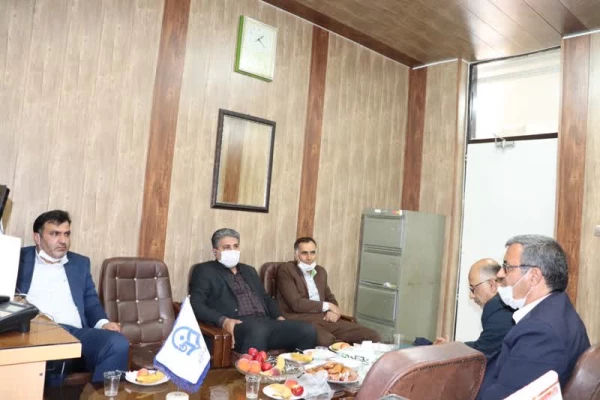 بازدید معاون استاندار و فرماندار ویژه شهرستان نجف آباد از مرکز آموزش عالی شهید آیت نجف آباد 6