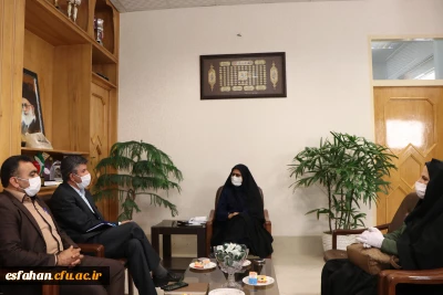 به مناسبت گرامیداشت هفته بهزیستی انجام شد:

نشست مسئولین دانشگاه فرهنگیان استان اصفهان با مدیر کل سازمان بهزیستی استان اصفهان