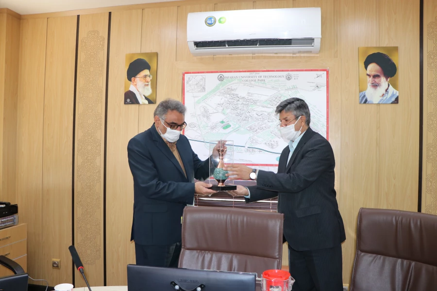 نشست مسئولین دانشگاه فرهنگیان استان اصفهان با ریاست دانشگاه صنعتی اصفهان 6