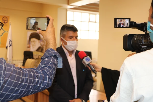 نشست خبری رئیس دانشگاه فرهنگیان استان اصفهان و آیین بزرگداشت روز خبرنگار و تجلیل از خبرنگاران 5