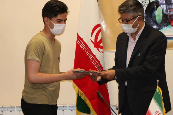 نشست خبری رئیس دانشگاه فرهنگیان استان اصفهان و آیین بزرگداشت روز خبرنگار و تجلیل از خبرنگاران 10