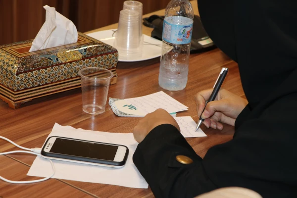 نشست خبری رئیس دانشگاه فرهنگیان استان اصفهان و آیین بزرگداشت روز خبرنگار و تجلیل از خبرنگاران 12