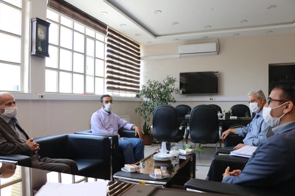 تجلیل و تقدیر از کارمند آزاده دانشگاه فرهنگیان استان اصفهان 3