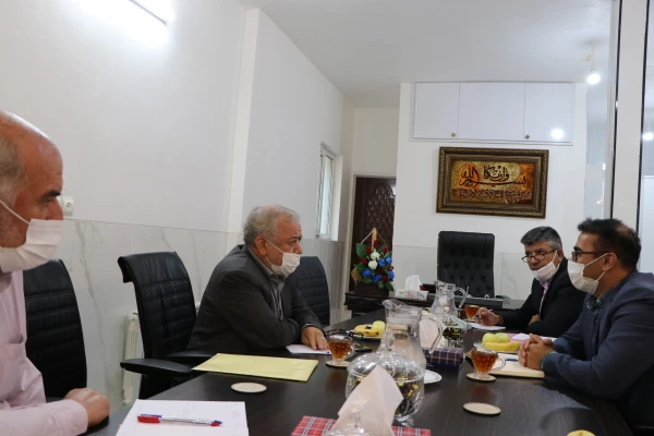 نشست رئیس دانشگاه فرهنگیان استان اصفهان با رئیس مجمع نمایندگان استان اصفهان 3