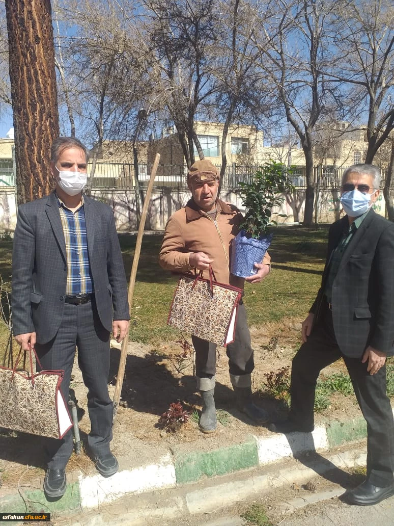 تقدیر از باغبانان زحمتکش پردیس فاطمه زهرا(س) 2
