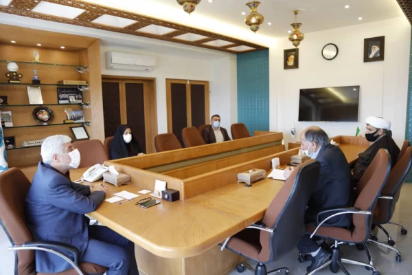 بررسی طرح تعاون بین دانشگاه اصفهان و دانشگاه فرهنگیان استان اصفهان 5