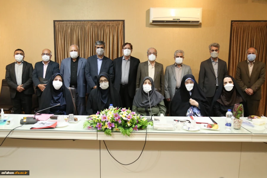 راه اندازی بنیاد خیرین حامی دانشگاه فرهنگیان استان اصفهان 18