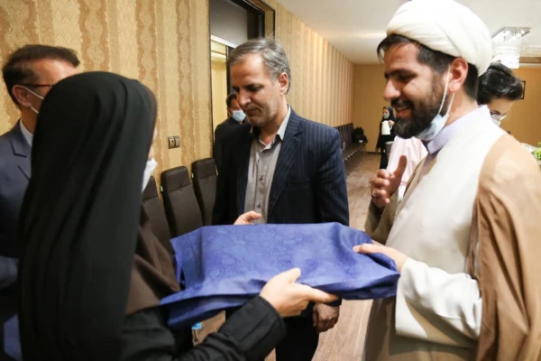 راه اندازی بنیاد خیرین حامی دانشگاه فرهنگیان استان اصفهان 32