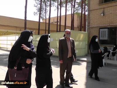 بازدید دکتر آقا حسینی از روند مصاحبه داوطلبین ورود به دانشگاه فرهنگیان در پردیس فاطمه الزهرا(س)