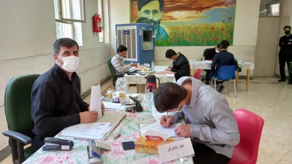 بازدید دکتر آقا حسینی از روند مصاحبه داوطلبین ورود به دانشگاه فرهنگیان در پردیس فاطمه الزهرا(س) 2