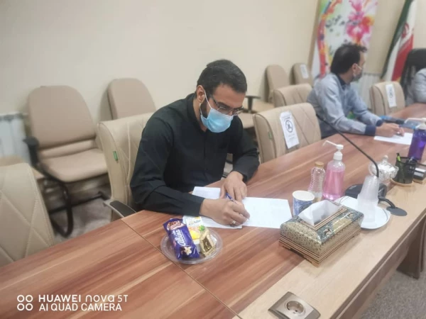 تاکید دکتر آقاحسینی به رعایت نظم و انضباط کاری و توجه به روابط انسانی و حفظ حرمت اشخاص. 10