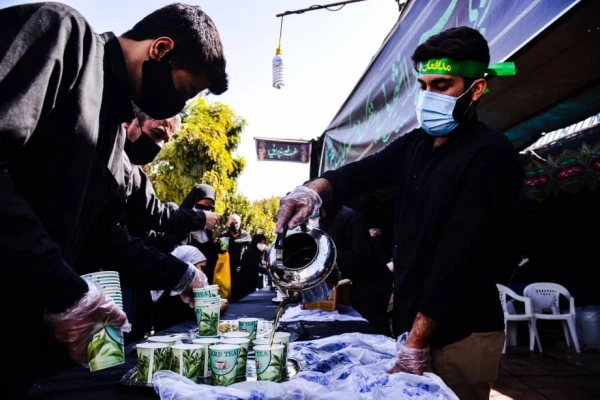 برپایی موکب تربیتی اربعین حسینی بسیج دانشجویی دانشگاه فرهنگیان استان اصفهان در مسیر پیاده روی شهر اصفهان  2