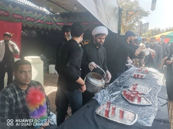 برپایی موکب تربیتی اربعین حسینی بسیج دانشجویی دانشگاه فرهنگیان استان اصفهان در مسیر پیاده روی شهر اصفهان  2