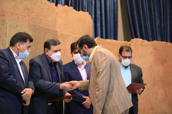 مراسم اختتامیه دومین پویش ملی سفیران حسینی در مرگز شهیدرجایی دانشگاه فرهنگیان اصفهان به روایت تصویر 22