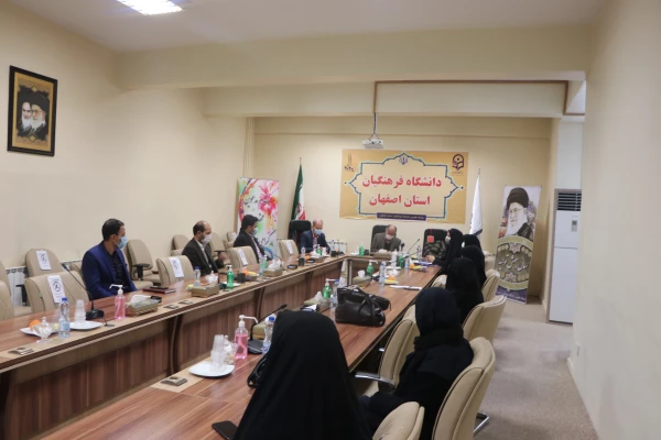 تقدیر از کارشناسان امور دانشجویی و تربیت بدنی دانشگاه فرهنگیان استان اصفهان 3