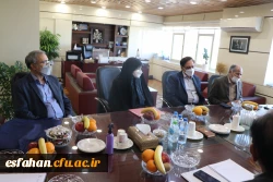 امضای تفاهم نامه ی همکاری سه جانبه بین دانشگاه فرهنگیان استان اصفهان،شرکت پتروشیمی اصفهان و بنیادخیرین حامی دانشگاه فرهنگیان استان اصفهان  2