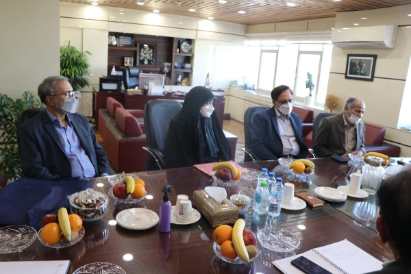 امضای تفاهم نامه ی همکاری سه جانبه بین دانشگاه فرهنگیان استان اصفهان،شرکت پتروشیمی اصفهان و بنیادخیرین حامی دانشگاه فرهنگیان استان اصفهان  2