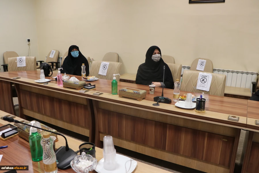 جلسه ی توجیهی ارزیابی درونی گروه های آموزشی دانشگاه فرهنگیان استان اصفهان 6