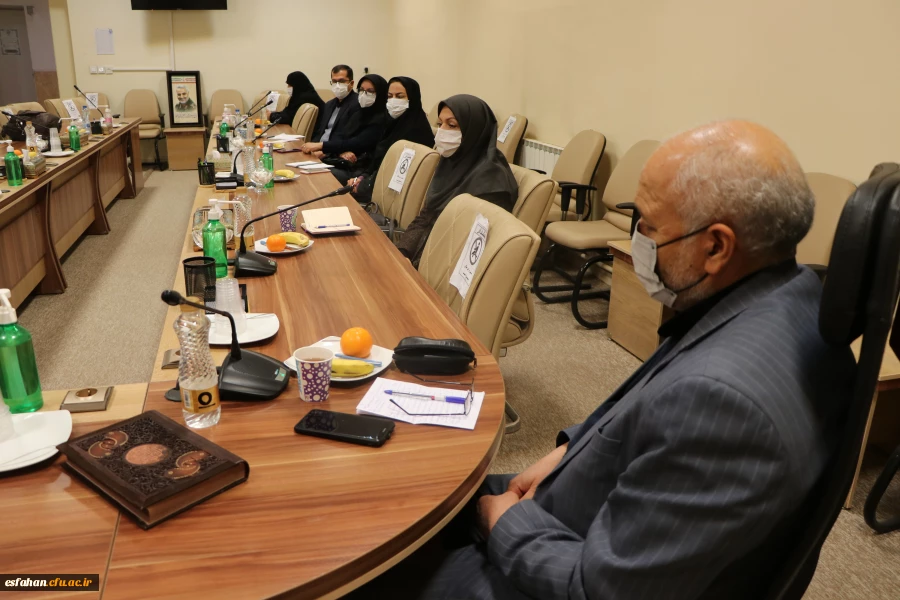 بررسی گسترش فعالیت های مشاوره ای برون سازمانی دانشگاه فرهنگیان استان اصفهان 9