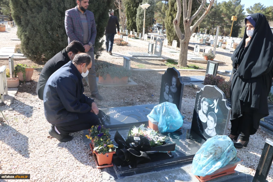 سالروز وفات حضرت ام البنین(س)،روز تکریم مادران و همسران شهدا گرامی باد. 2