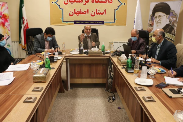 بررسی چگونگی اجرای برنامه راهیان نور در جلسه  شورای فرهنگی دانشگاه فرهنگیان استان اصفهان 6