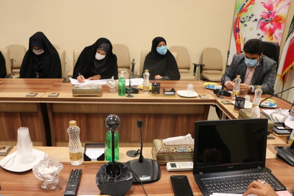 بررسی چگونگی اجرای برنامه راهیان نور در جلسه  شورای فرهنگی دانشگاه فرهنگیان استان اصفهان 9