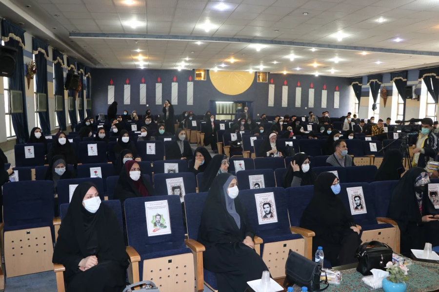 جشنواره ی تقدیر از فعالان  امور فرهنگی دانشگاه فرهنگیان استان اصفهان 4