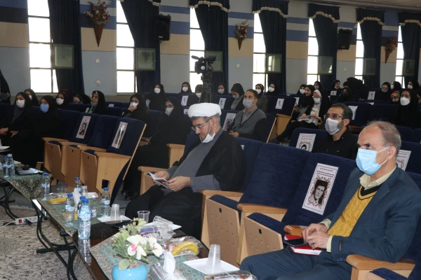 جشنواره ی تقدیر از فعالان  امور فرهنگی دانشگاه فرهنگیان استان اصفهان 6