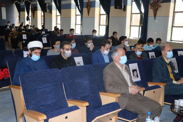 جشنواره ی تقدیر از فعالان  امور فرهنگی دانشگاه فرهنگیان استان اصفهان 7