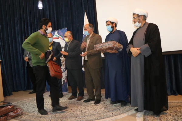 جشنواره تقدیر از فعالان دانشجویی دانشگاه فرهنگیان استان اصفهان 6