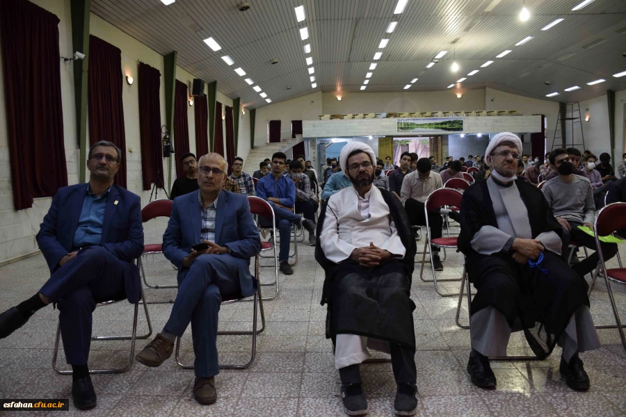 مراسم استقبال از دانشجویان ورودی 1400 مرکز شهیدآیت نجف آباد 9