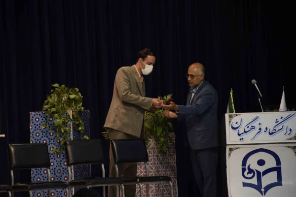 مراسم استقبال از دانشجویان ورودی 1400 مرکز شهیدآیت نجف آباد 15