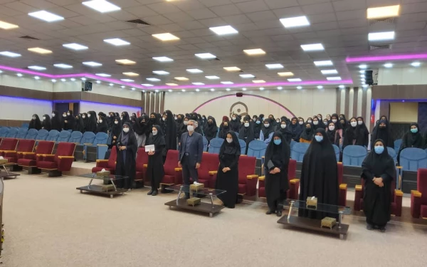 شروع آموزش  حضوری دانشجویان  و مراسم استقبال از آنان در دانشگاه فرهنگیان استان اصفهان 26