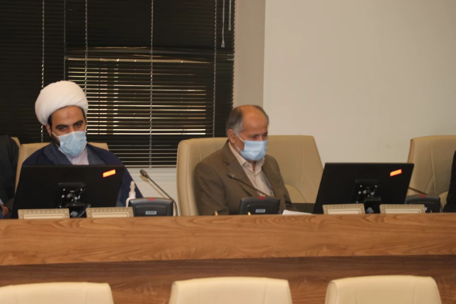 حضور دکتر آقاحسینی در یکصدو پنجاه و هفتمین شورای آموزش و پرورش استان اصفهان 9