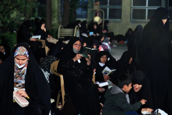 مراسم احیای شب های قدر در جوار مزار شهدای گمنام پردیس شهید باهنر اصفهان 8