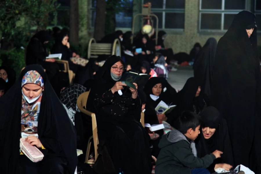 مراسم احیای شب های قدر در جوار مزار شهدای گمنام پردیس شهید باهنر اصفهان 8