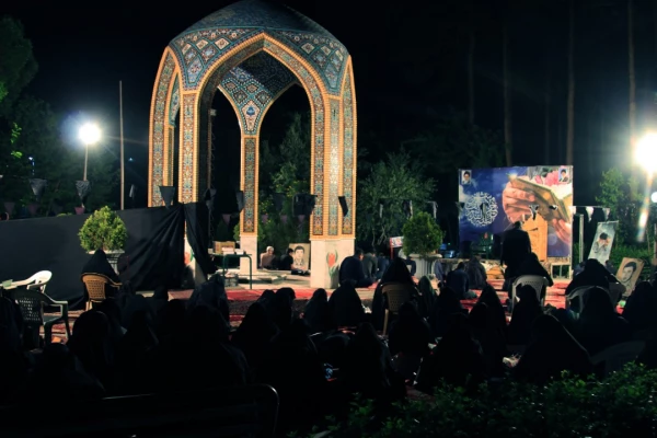 مراسم احیای شب های قدر در جوار مزار شهدای گمنام پردیس شهید باهنر اصفهان 12