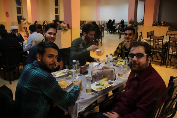 نشست صمیمی فعالین دانشجویی،تشکل ها،هیأت های مذهبی،کانون های فرهنگی و انجمن های علمی دانشگاه فرهنگیان استان اصفهان 12