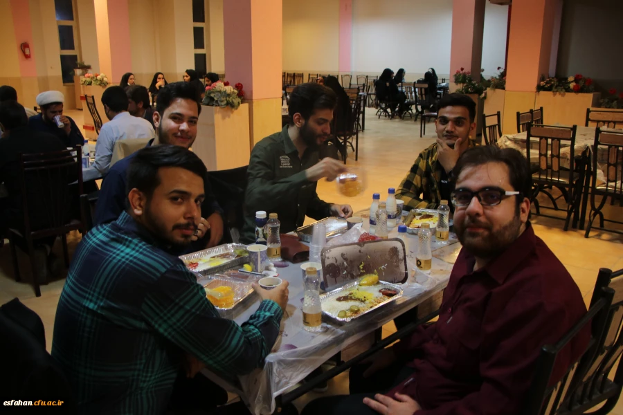 نشست صمیمی فعالین دانشجویی،تشکل ها،هیأت های مذهبی،کانون های فرهنگی و انجمن های علمی دانشگاه فرهنگیان استان اصفهان 12