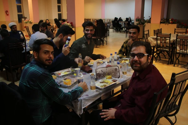 نشست صمیمی فعالین دانشجویی،تشکل ها،هیأت های مذهبی،کانون های فرهنگی و انجمن های علمی دانشگاه فرهنگیان استان اصفهان 13